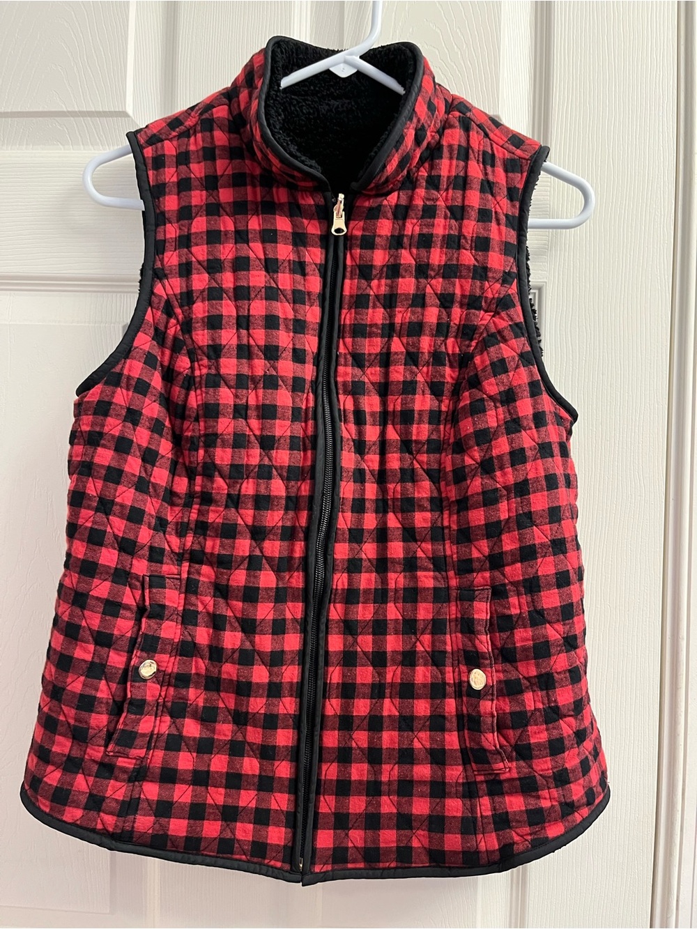Croft & Barrow Red & Black Buffalo Plaid Quilted Vest - Women’s Small
